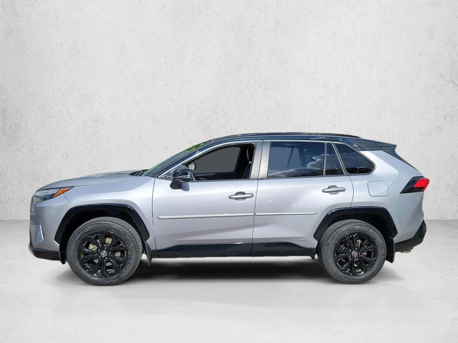 Thumbnail: 2022 Toyota RAV4 - 2