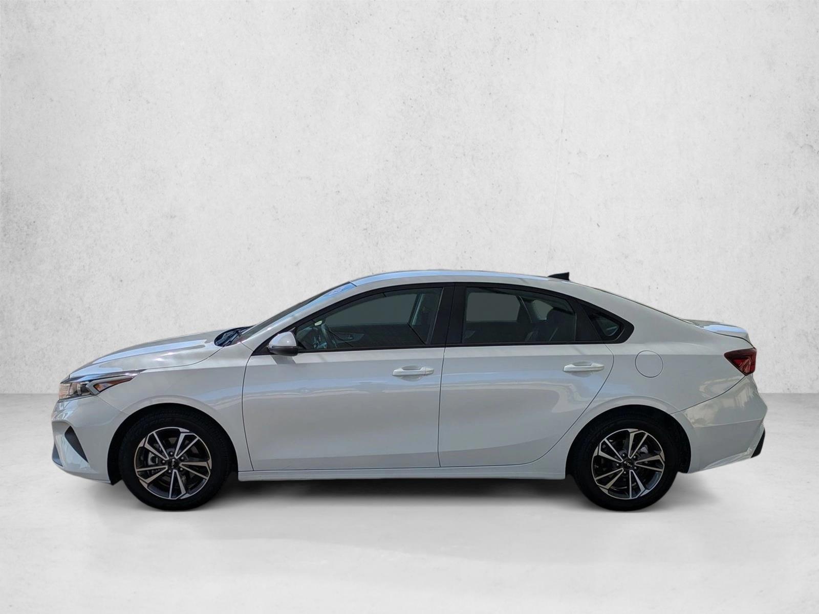 Thumbnail: 2023 Kia Forte - 2