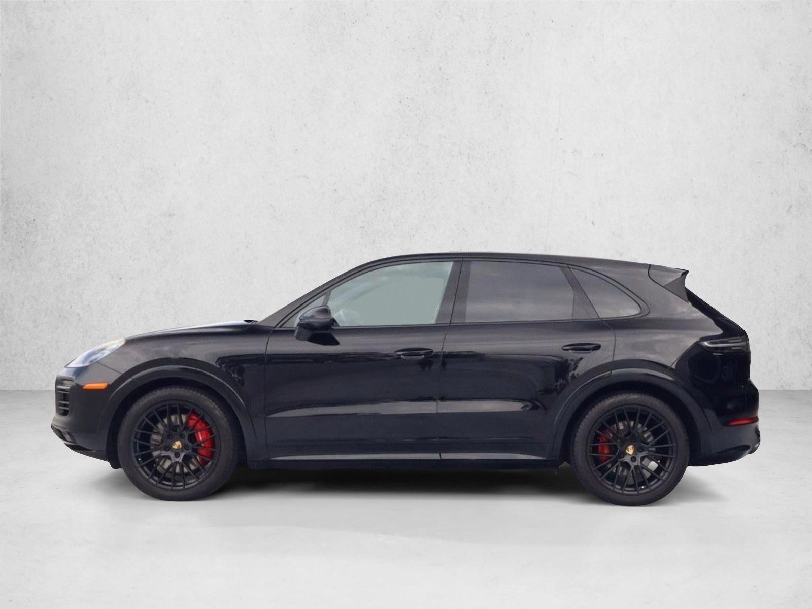 Thumbnail: 2023 Porsche Cayenne - 2