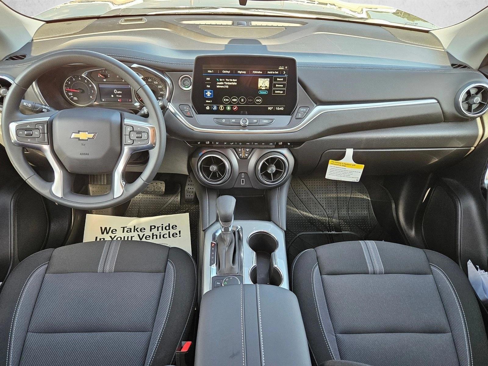 Thumbnail: 2026 Chevrolet Blazer - 3