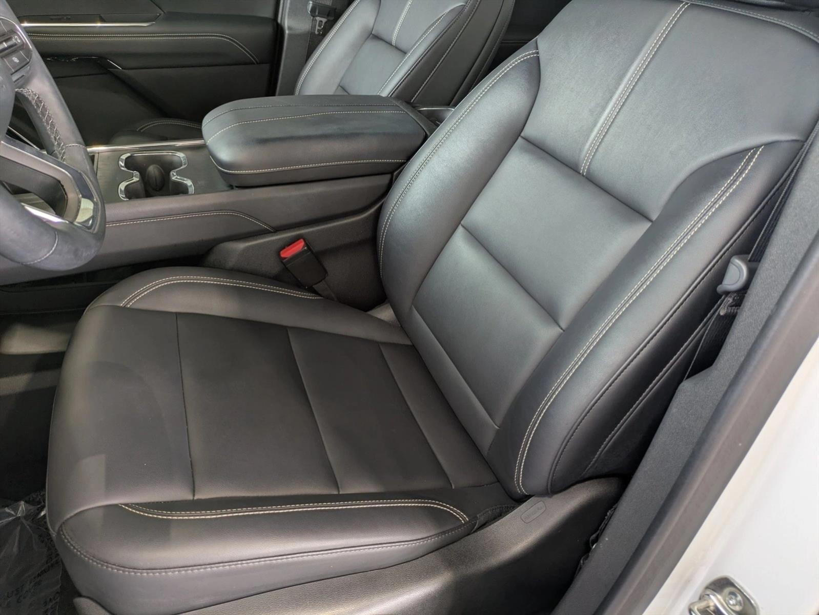 Thumbnail: 2024 GMC Acadia - 4