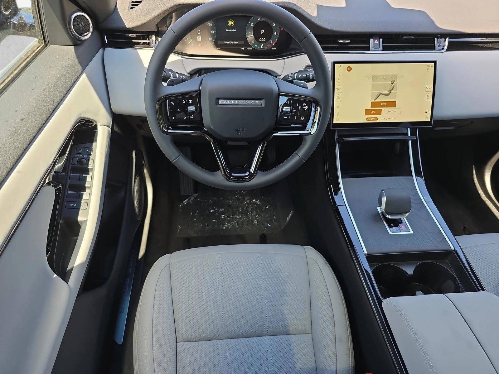 Thumbnail: 2026 Land Rover Range Rover Evoque - 4