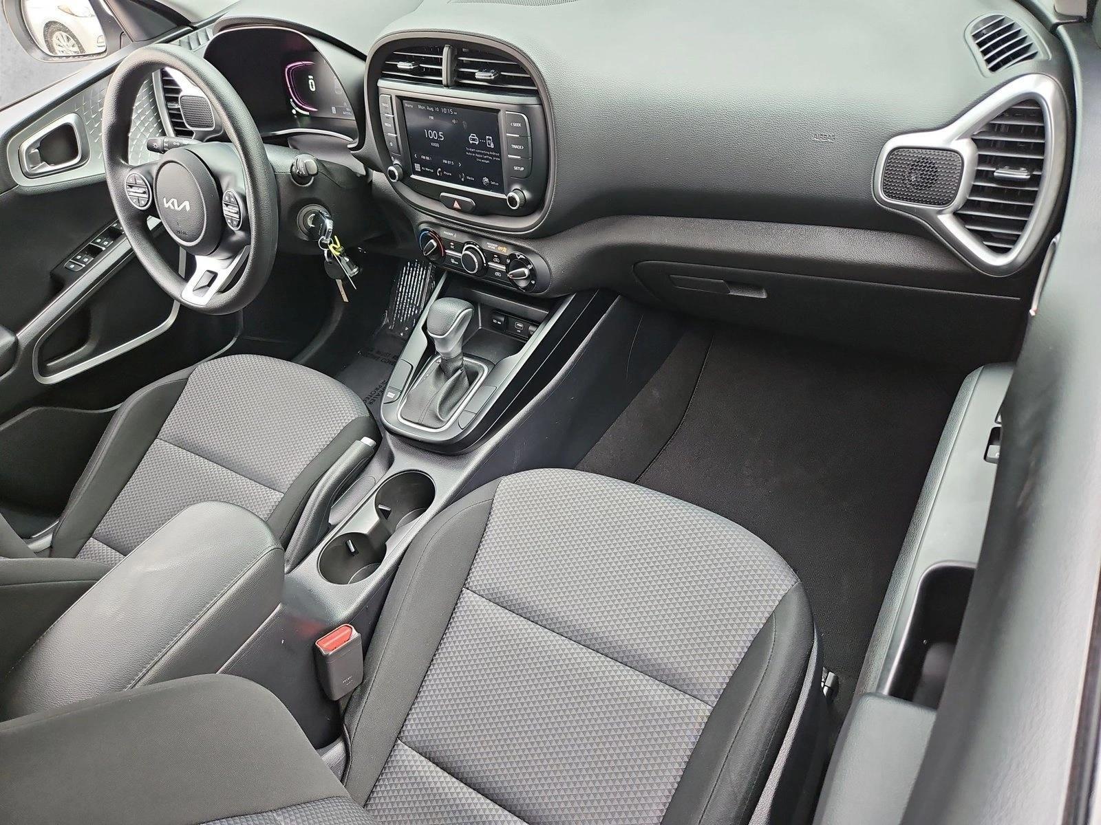 2023 Kia Soul LX - Photo 20