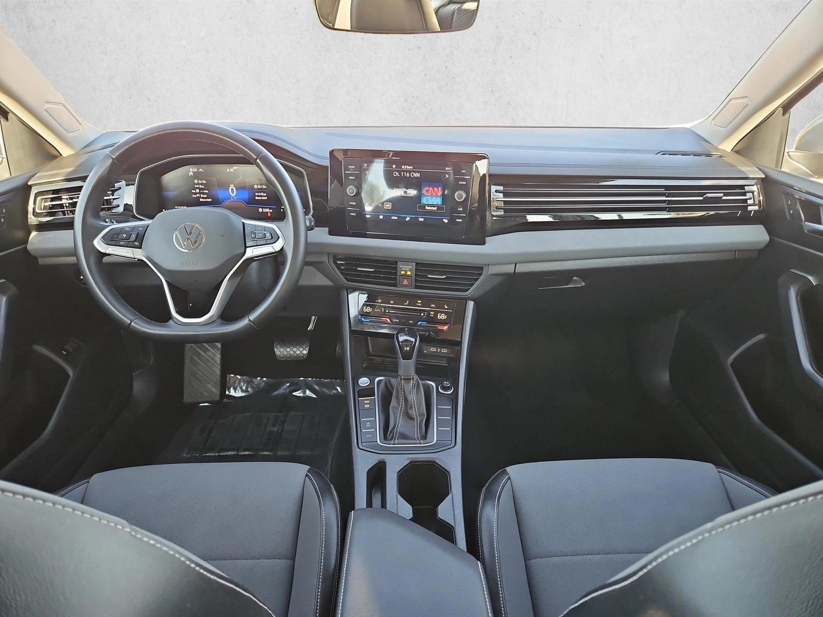 Thumbnail: 2025 Volkswagen Jetta - 3