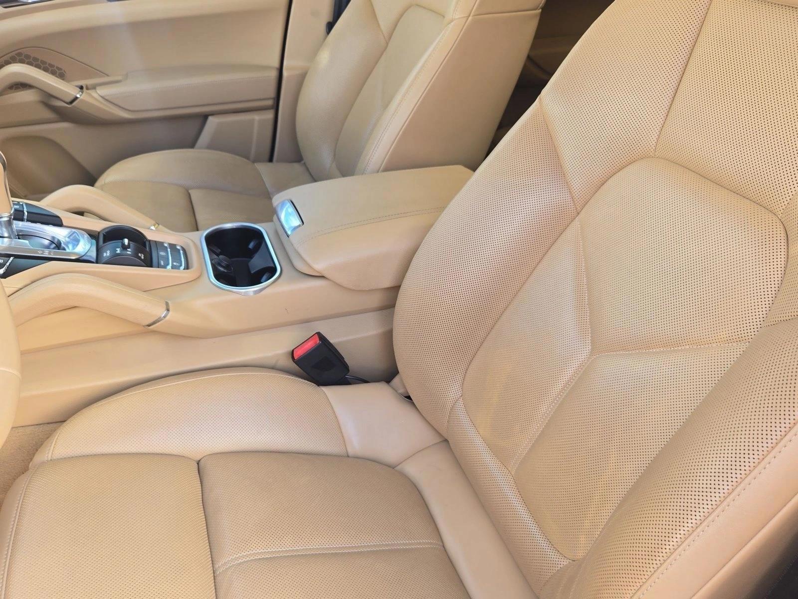 Thumbnail: 2016 Porsche Cayenne - 4