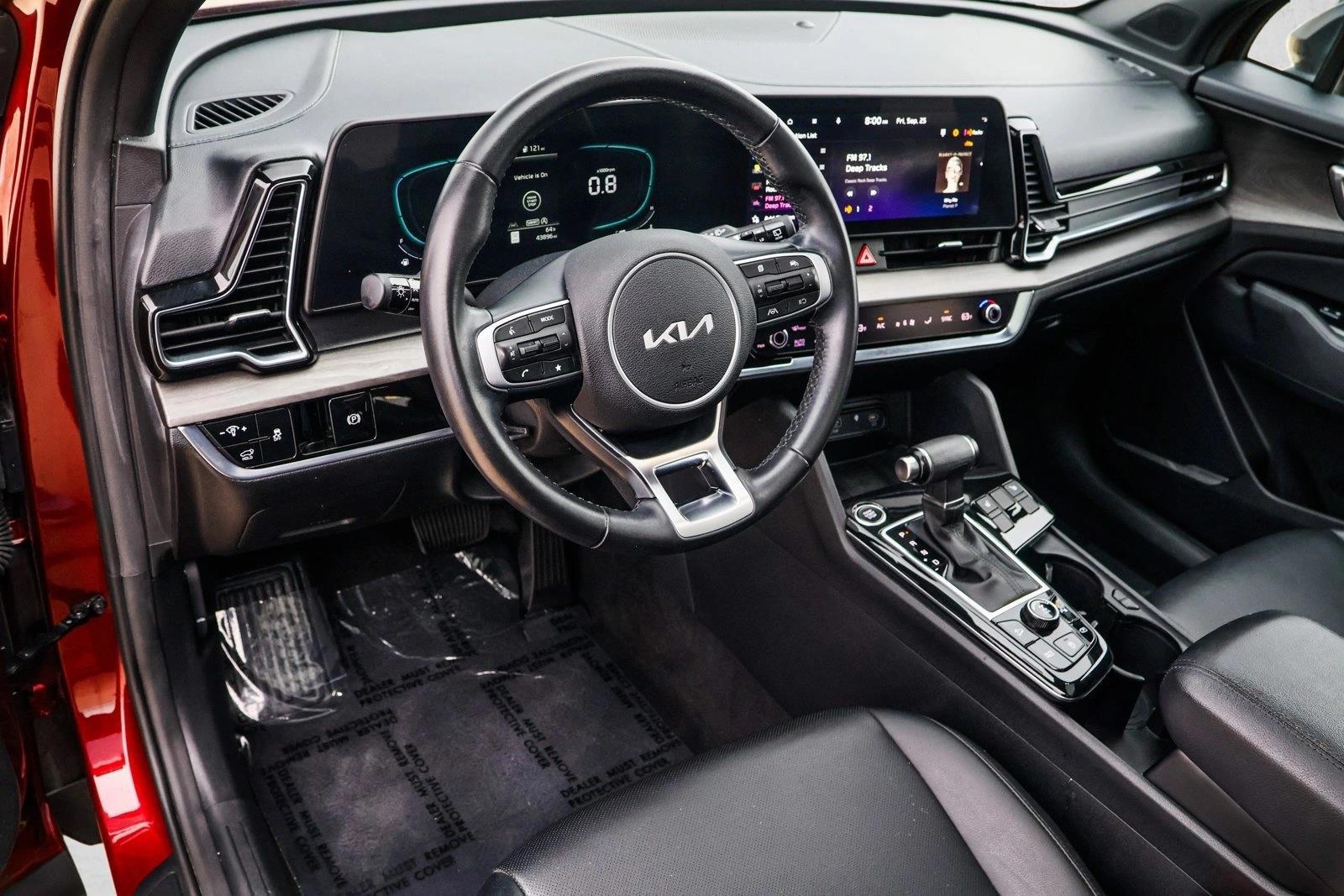 Thumbnail: 2023 Kia Sportage - 3