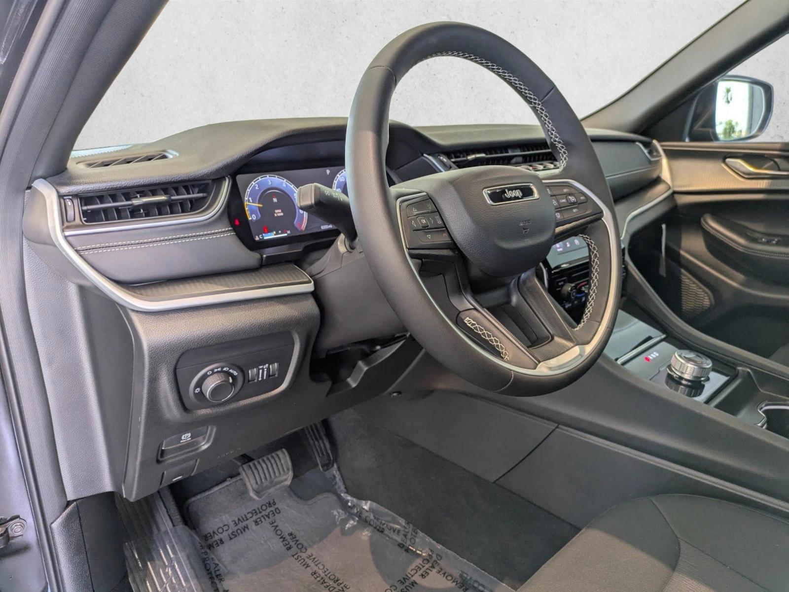 2025 Jeep Grand Cherokee L Laredo - Photo 10