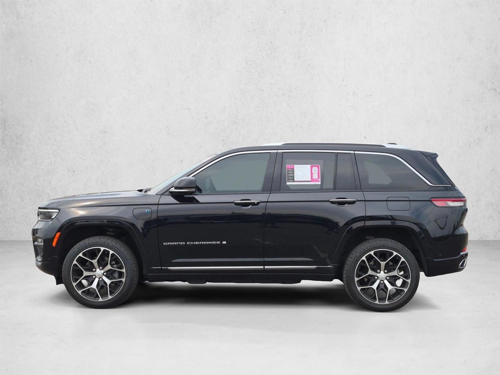Thumbnail: 2022 Jeep Grand Cherokee - 2