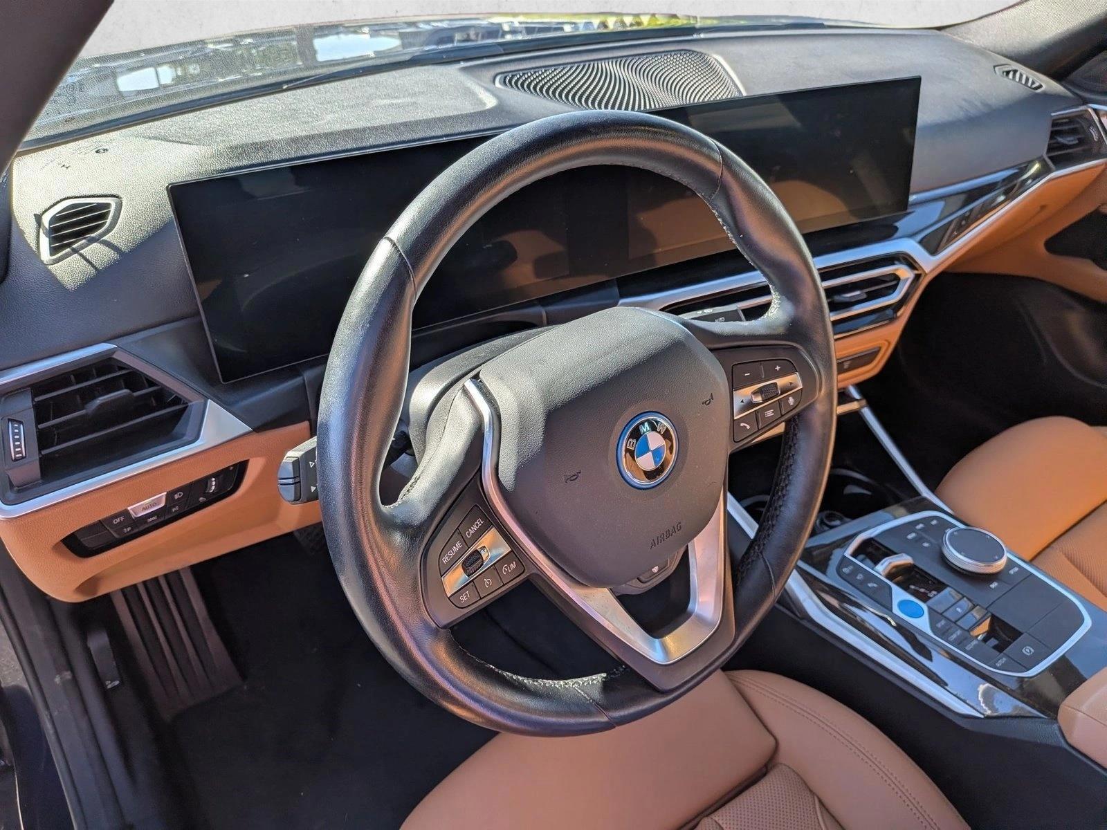 Thumbnail: 2023 BMW i4 - 2
