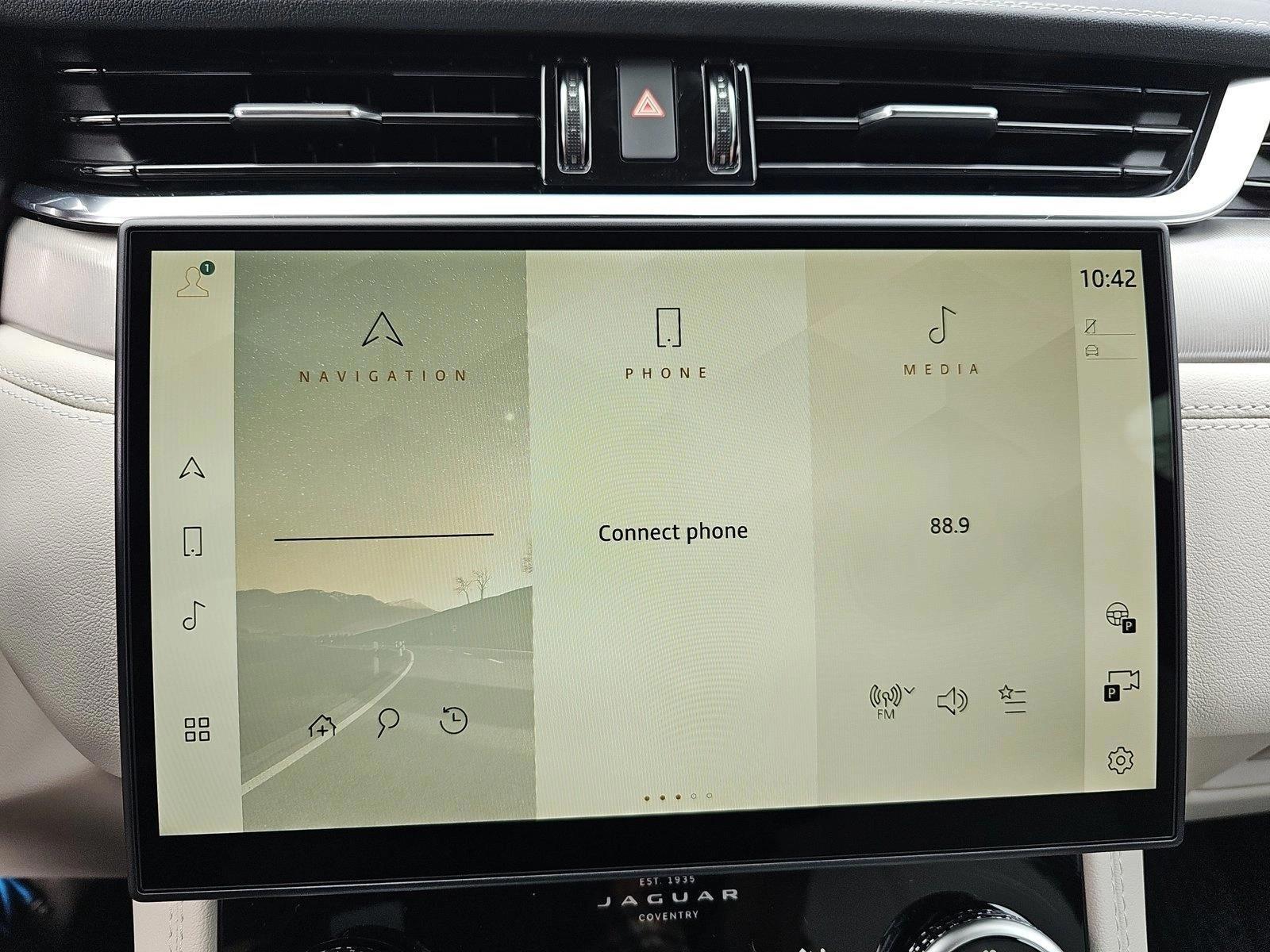 2026 Jaguar F-Pace R-Dynamic S - Photo 20