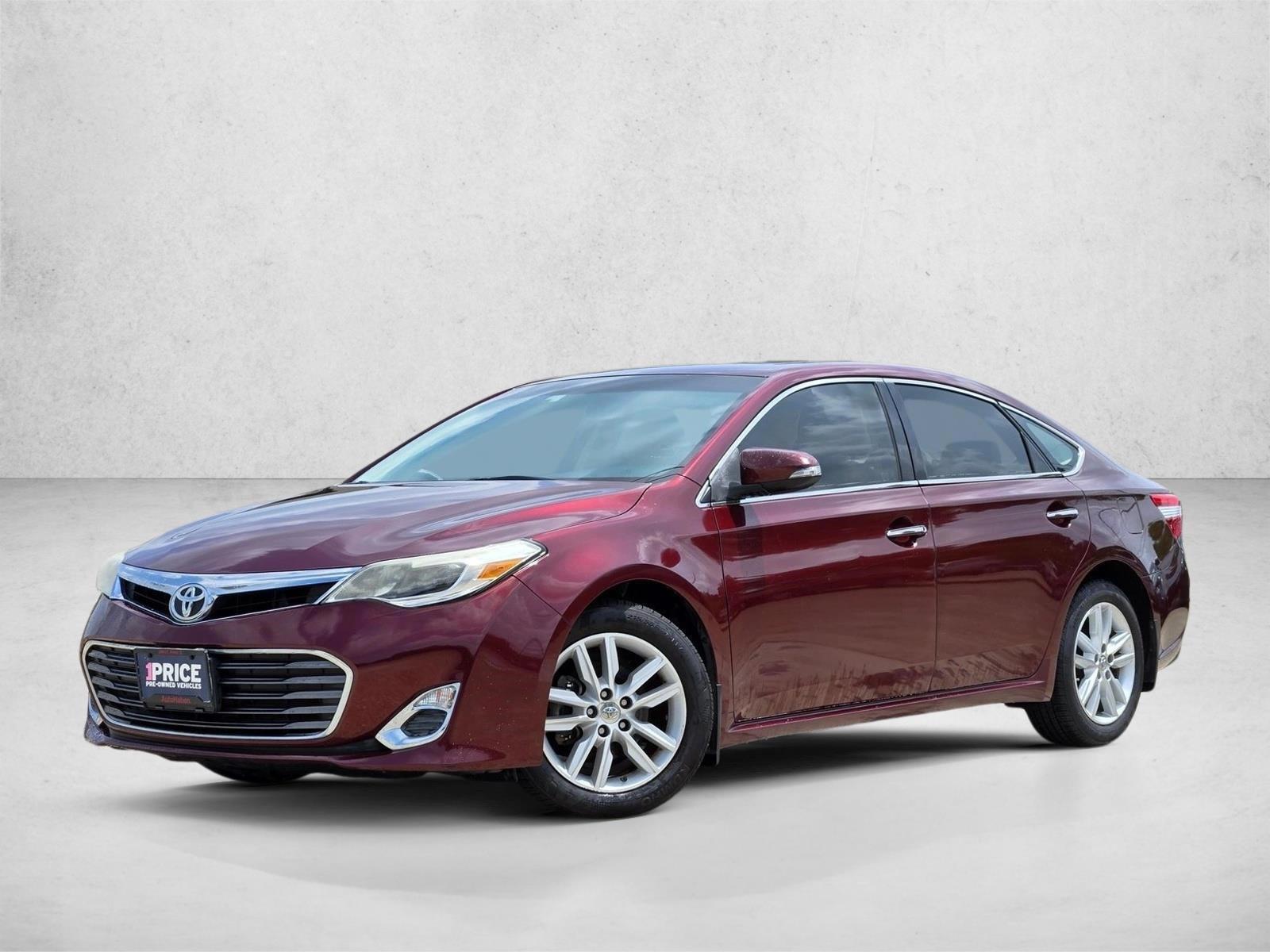 Thumbnail: 2013 Toyota Avalon - 1