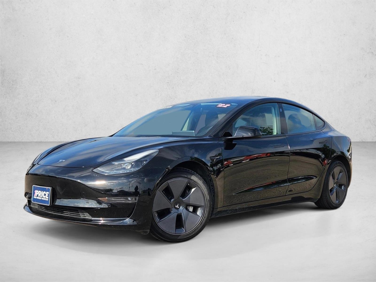 Thumbnail: 2022 Tesla Model 3 - 1