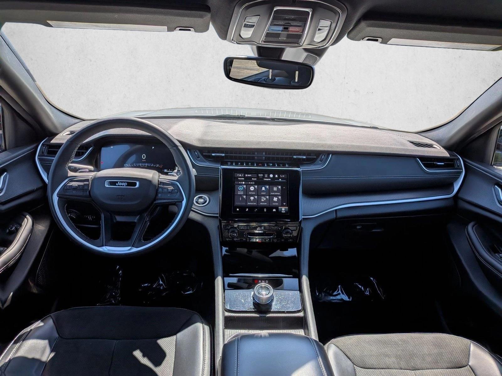 Thumbnail: 2023 Jeep Grand Cherokee L - 4