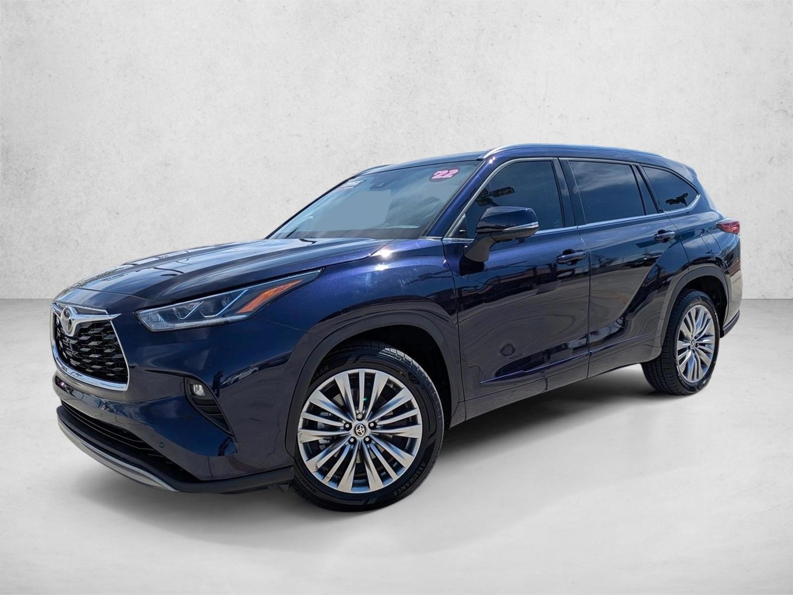 Thumbnail: 2022 Toyota Highlander - 1