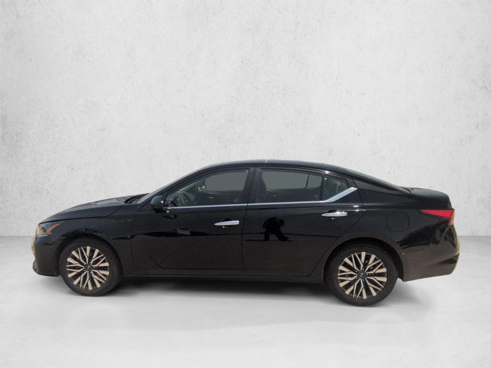 Thumbnail: 2024 Nissan Altima - 2