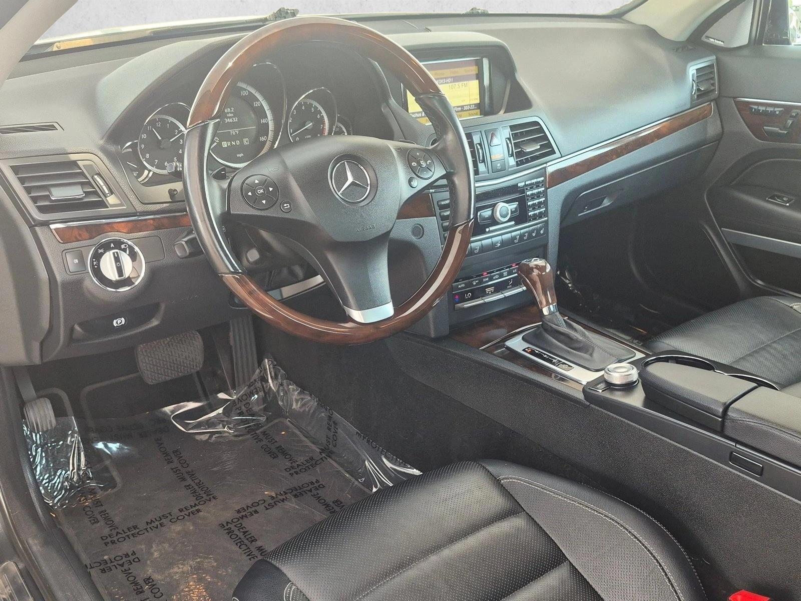 Thumbnail: 2011 Mercedes-Benz E-Class - 3