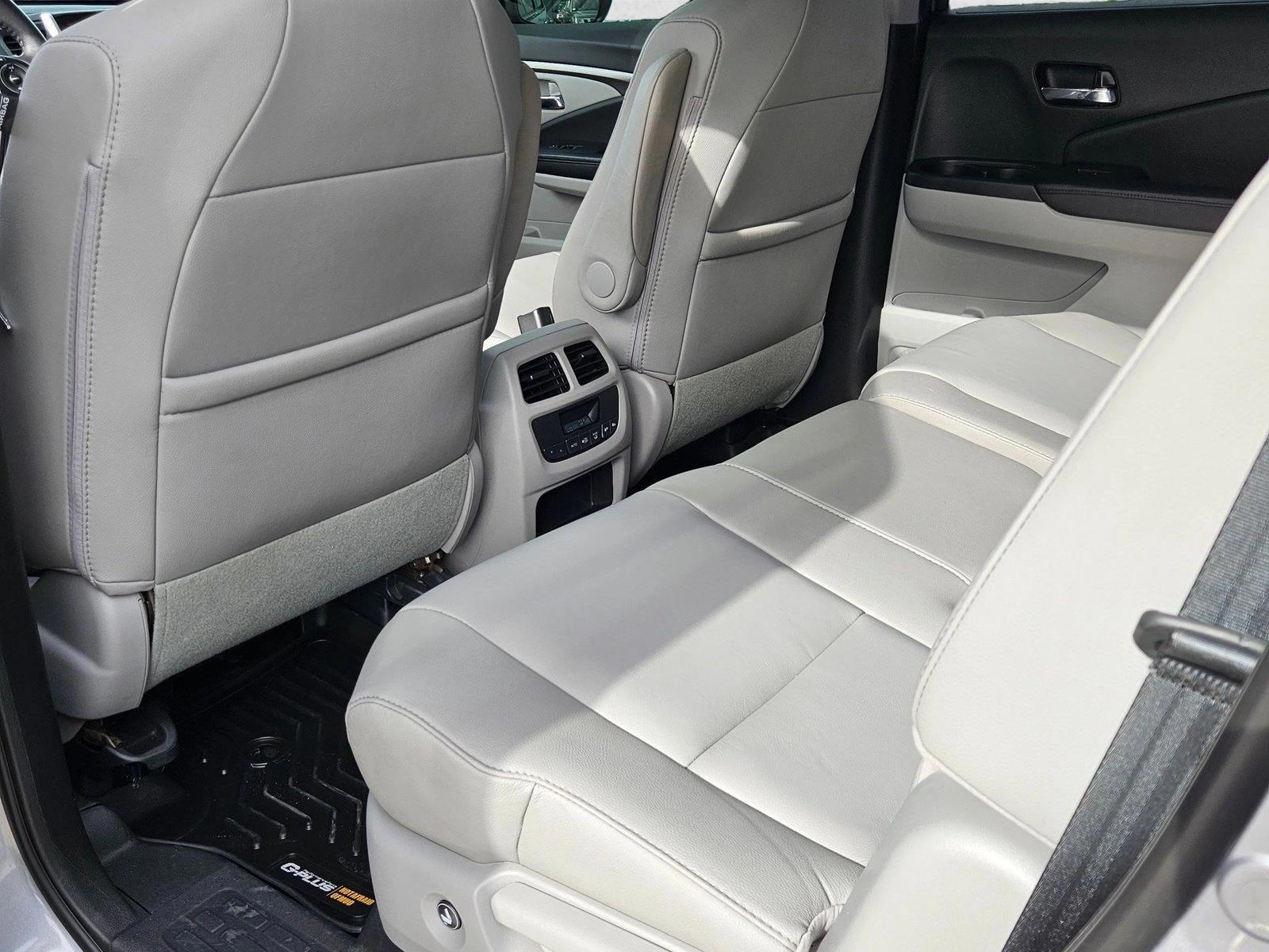 Thumbnail: 2017 Honda Pilot - 5