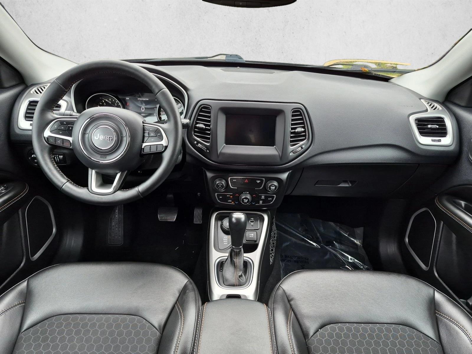 Thumbnail: 2018 Jeep Compass - 3