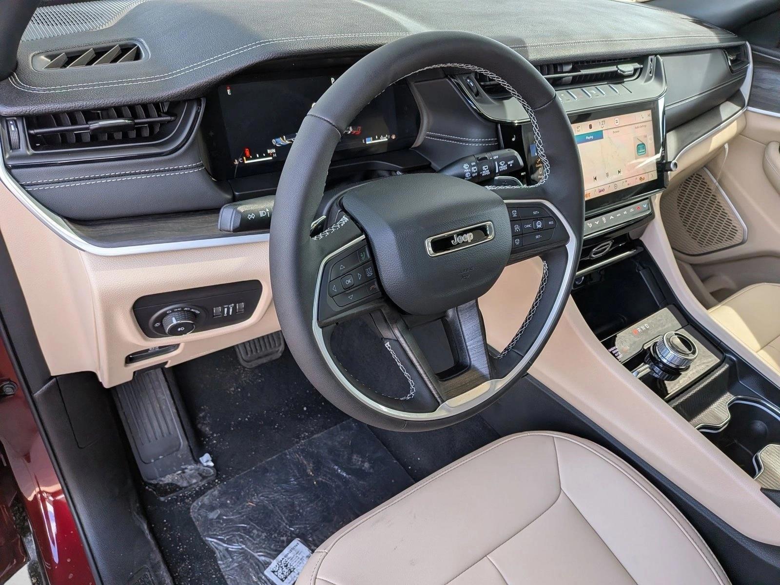 Thumbnail: 2026 Jeep Grand Cherokee L - 3