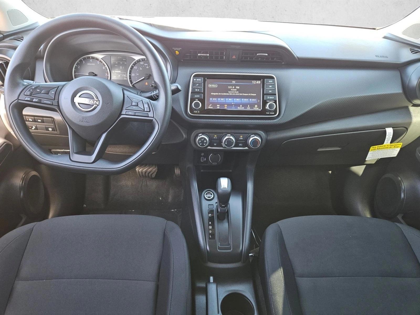 Thumbnail: 2025 Nissan Kicks - 3