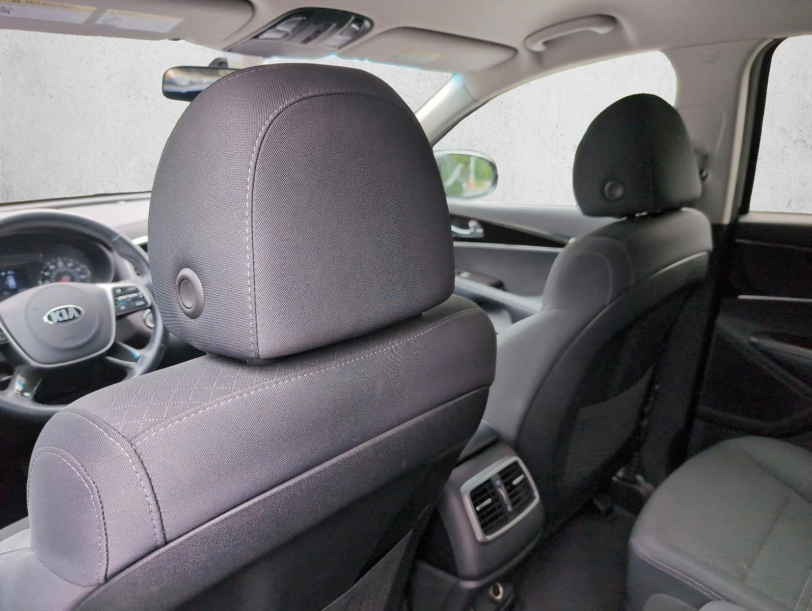 Thumbnail: 2020 Kia Sorento - 4