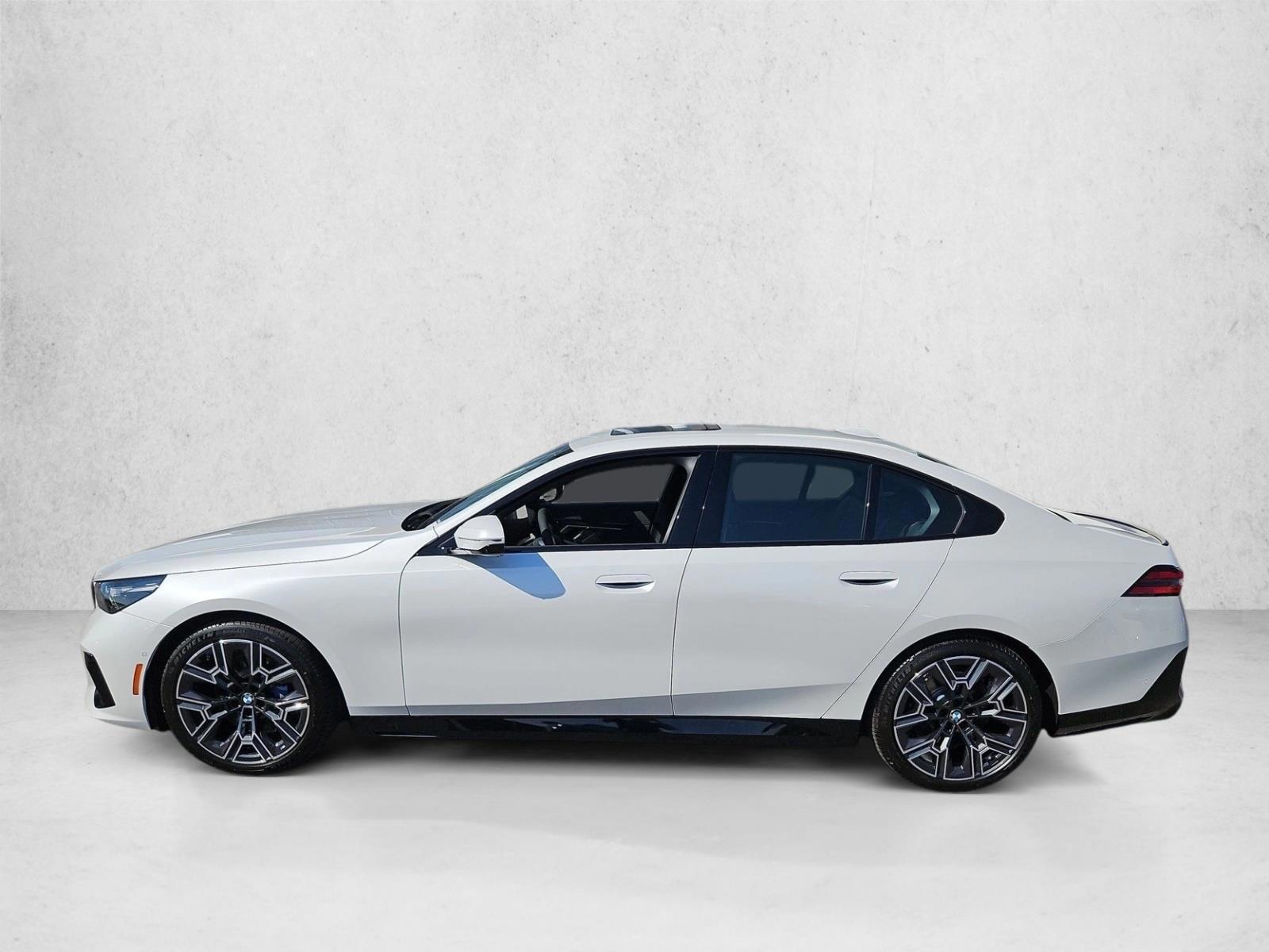 Thumbnail: 2027 BMW 5 Series - 2