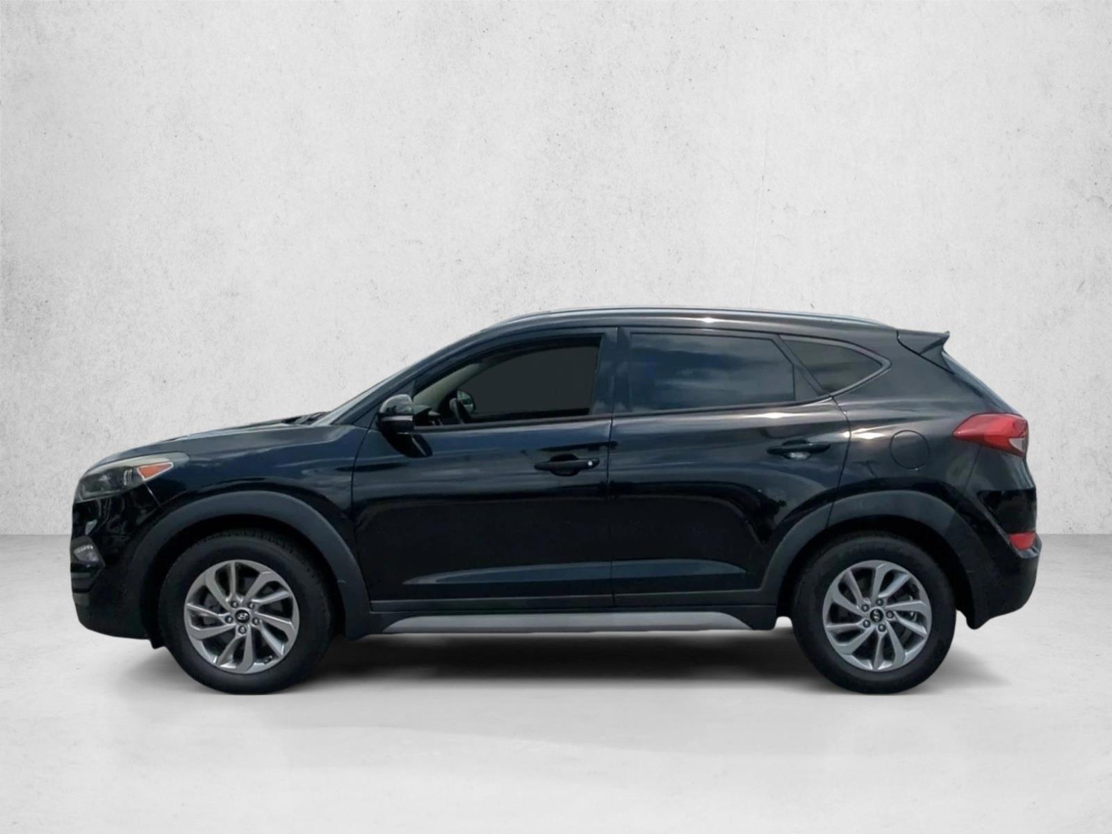 Thumbnail: 2017 Hyundai Tucson - 3