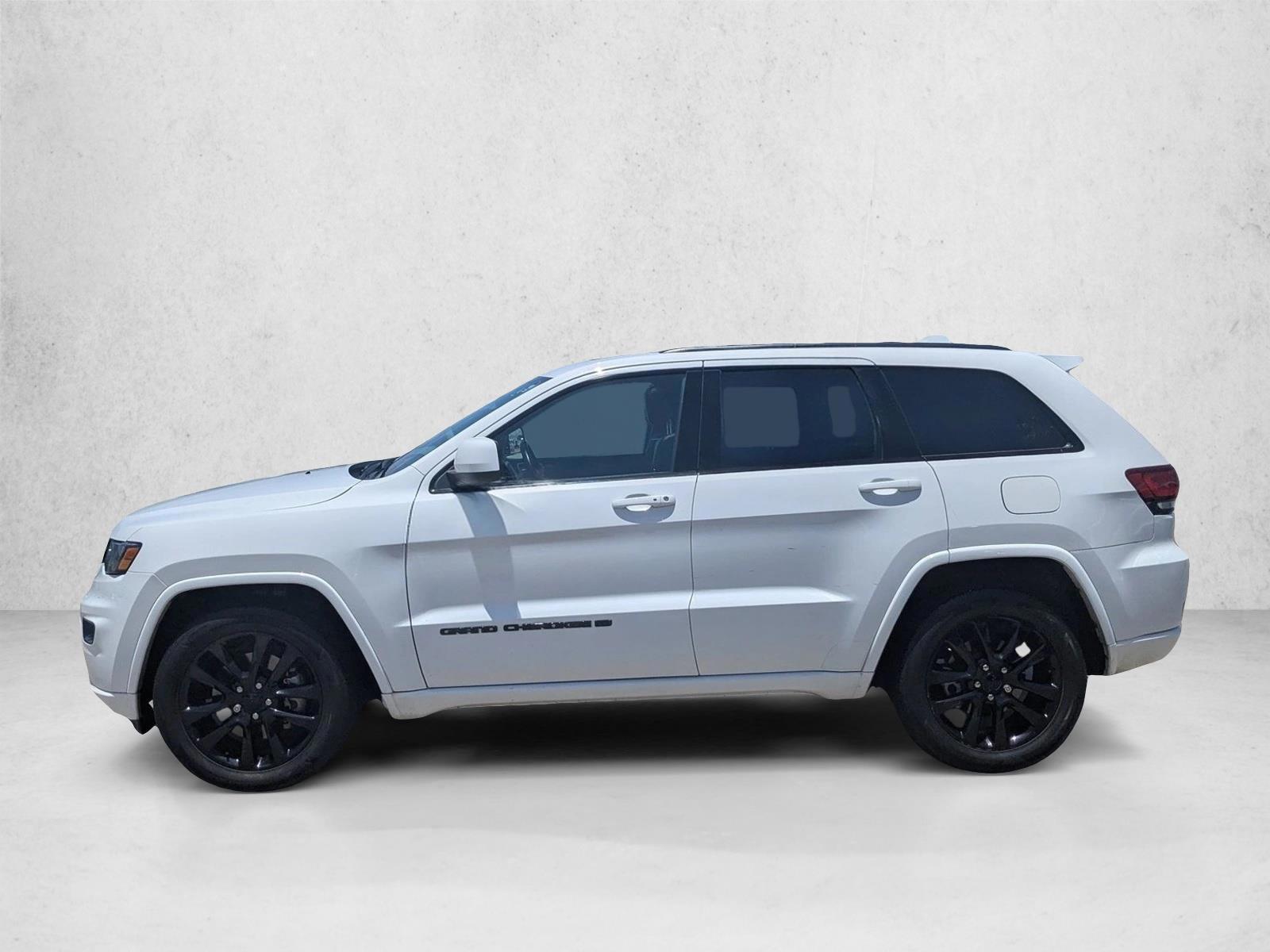 Thumbnail: 2022 Jeep Grand Cherokee - 2
