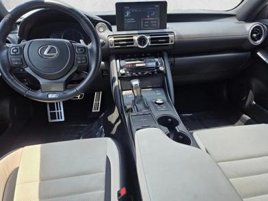 2021 Lexus IS