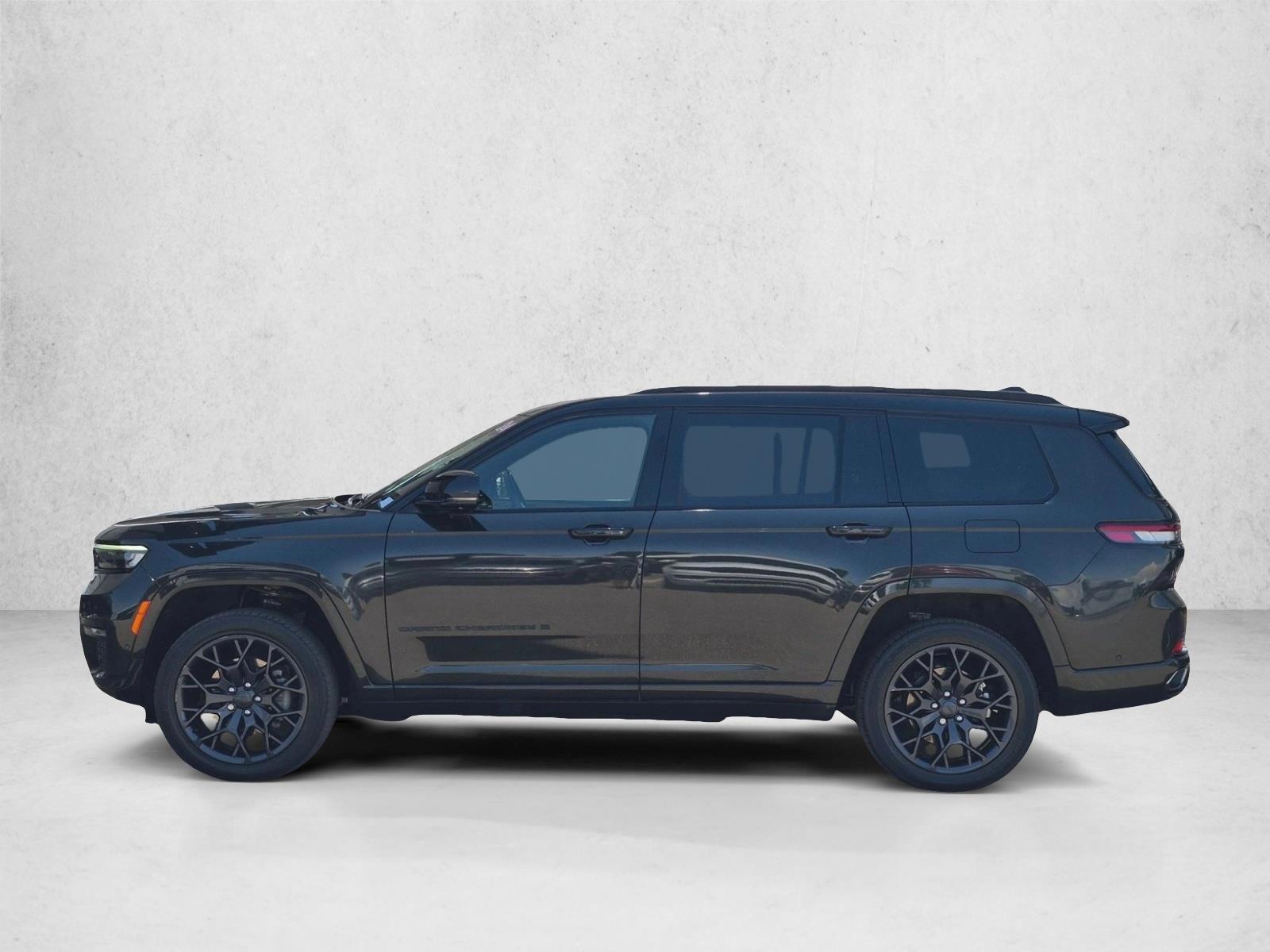 Thumbnail: 2024 Jeep Grand Cherokee L - 2
