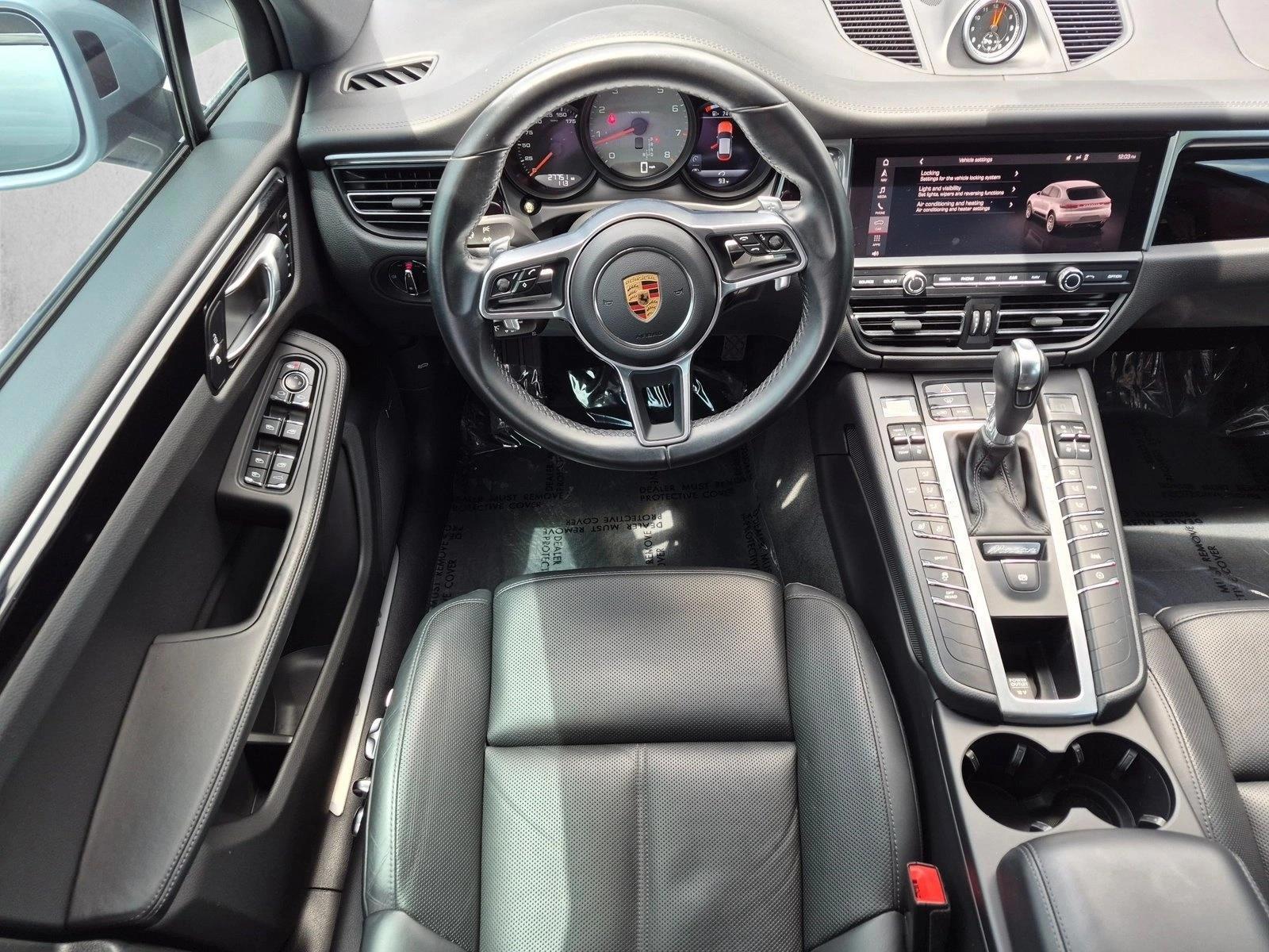 Thumbnail: 2019 Porsche Macan - 3