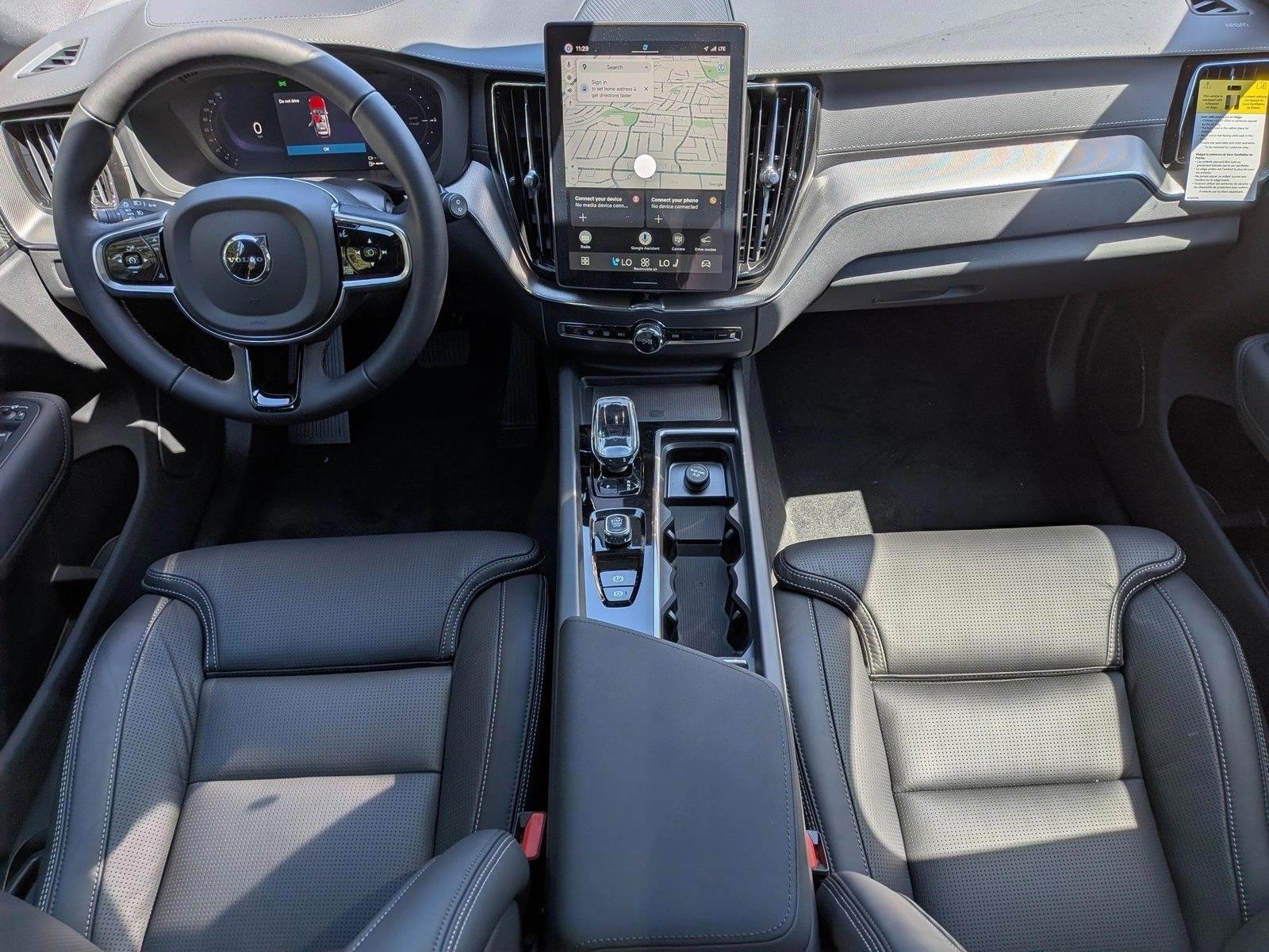 Thumbnail: 2026 Volvo XC60 - 4