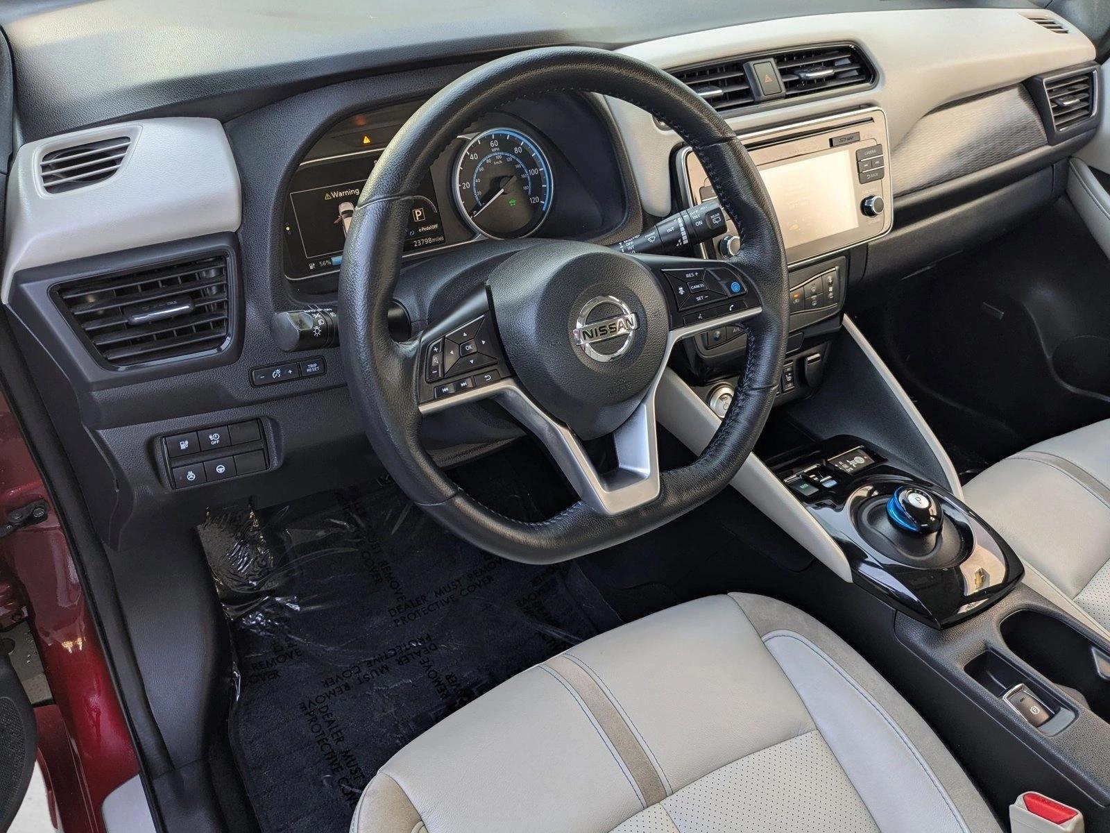 Thumbnail: 2018 Nissan Leaf - 3