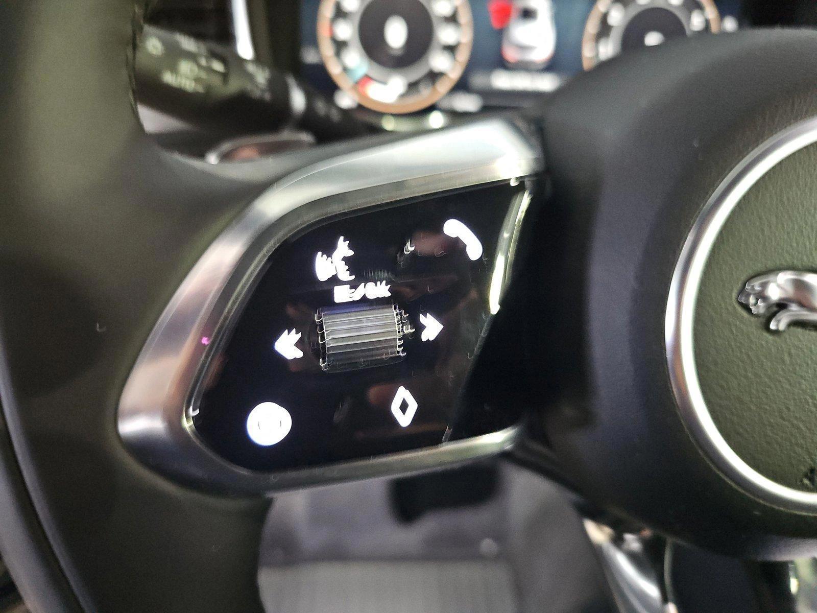 2026 Jaguar F-Pace R-Dynamic S - Photo 17