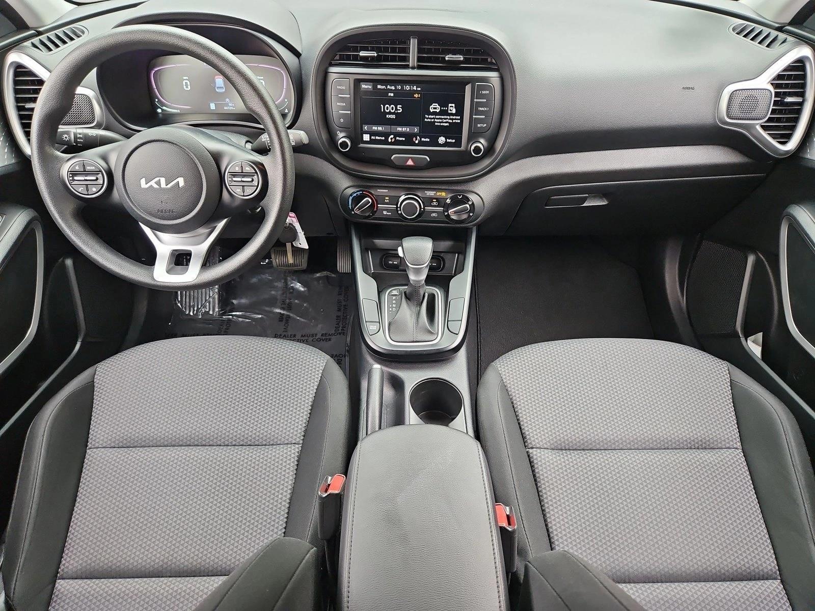 2023 Kia Soul LX - Photo 16
