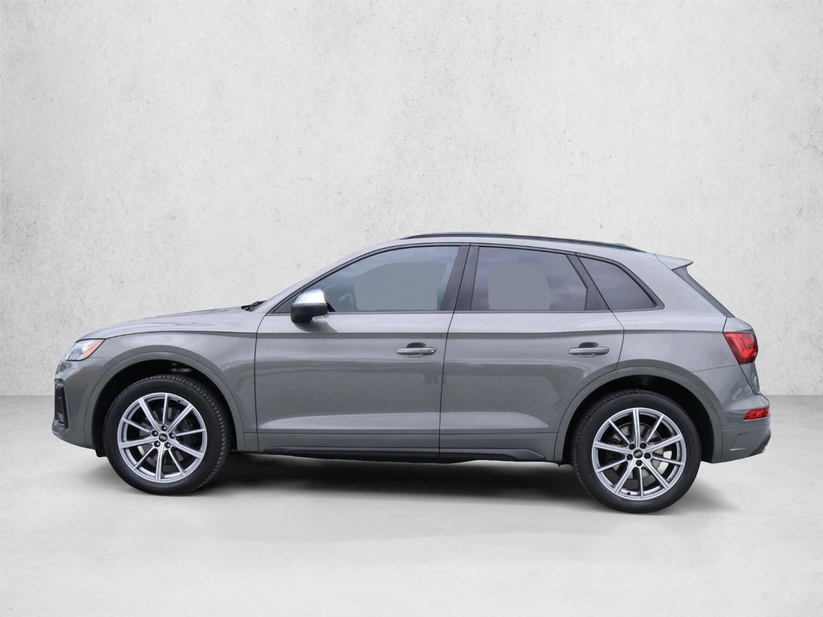 Thumbnail: 2023 Audi SQ5 - 2