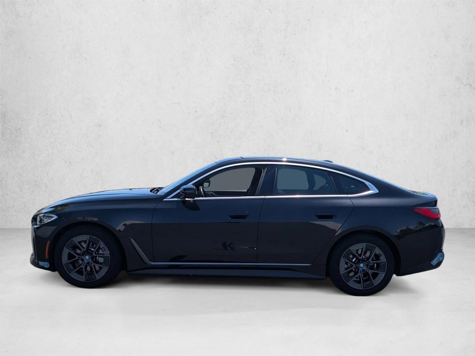 Thumbnail: 2023 BMW i4 - 2