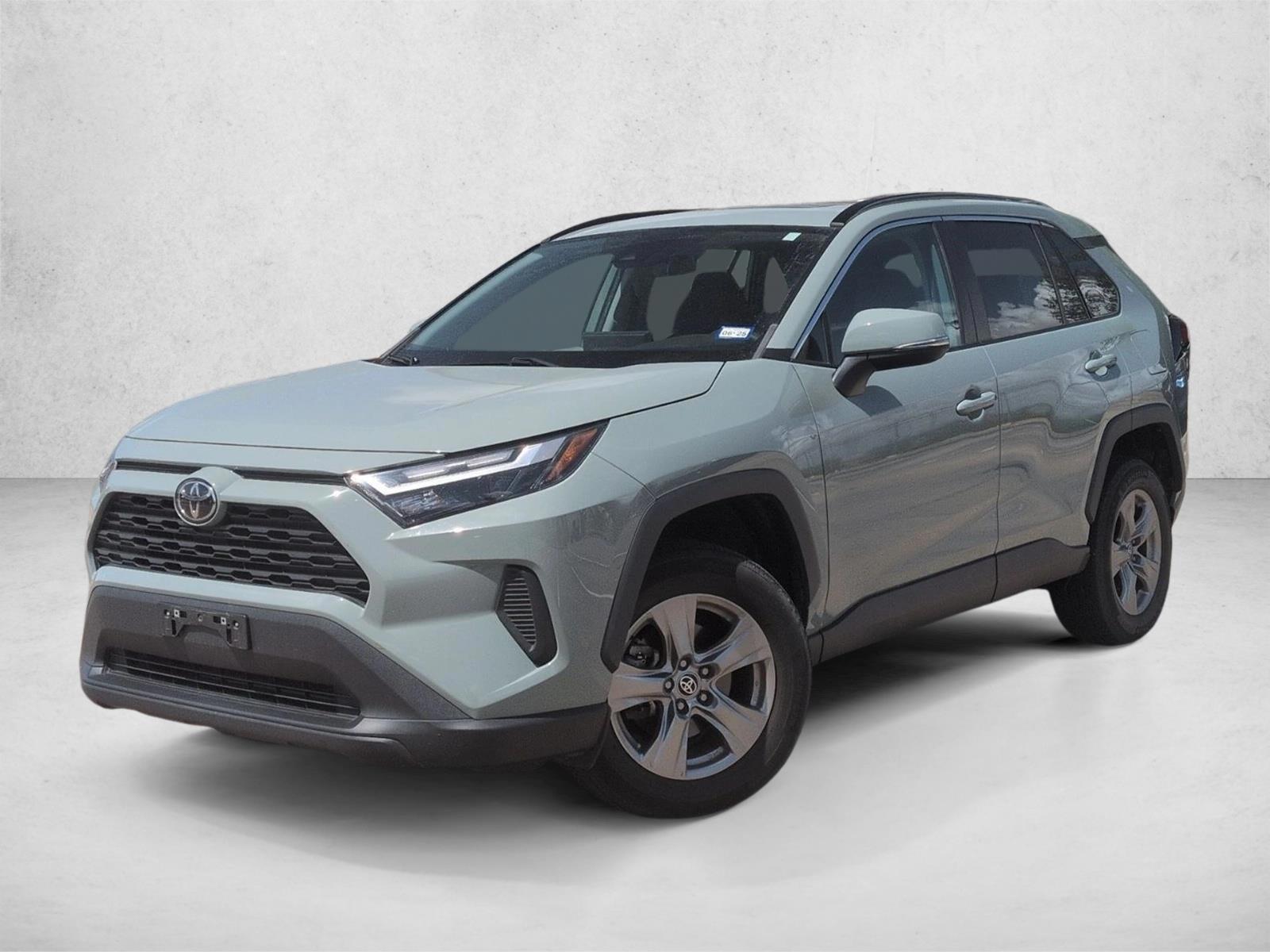 Thumbnail: 2022 Toyota RAV4 - 1