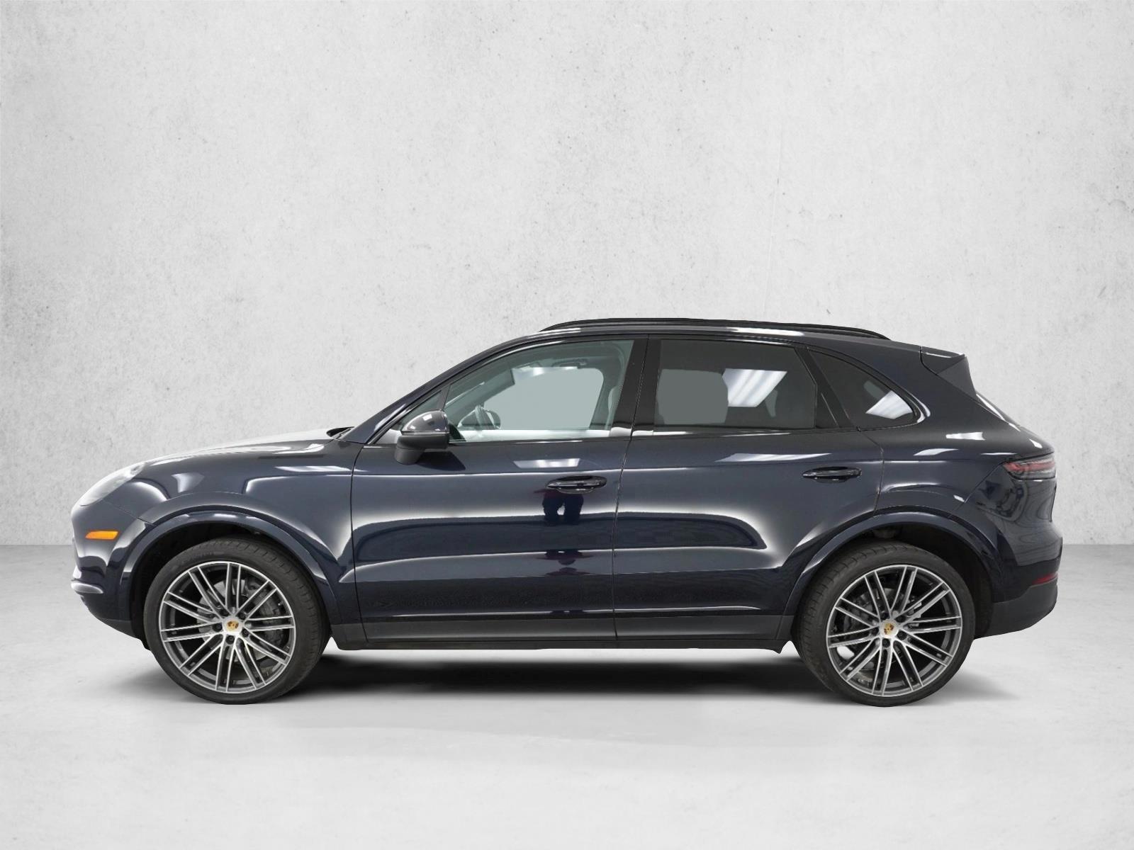 Thumbnail: 2023 Porsche Cayenne - 2