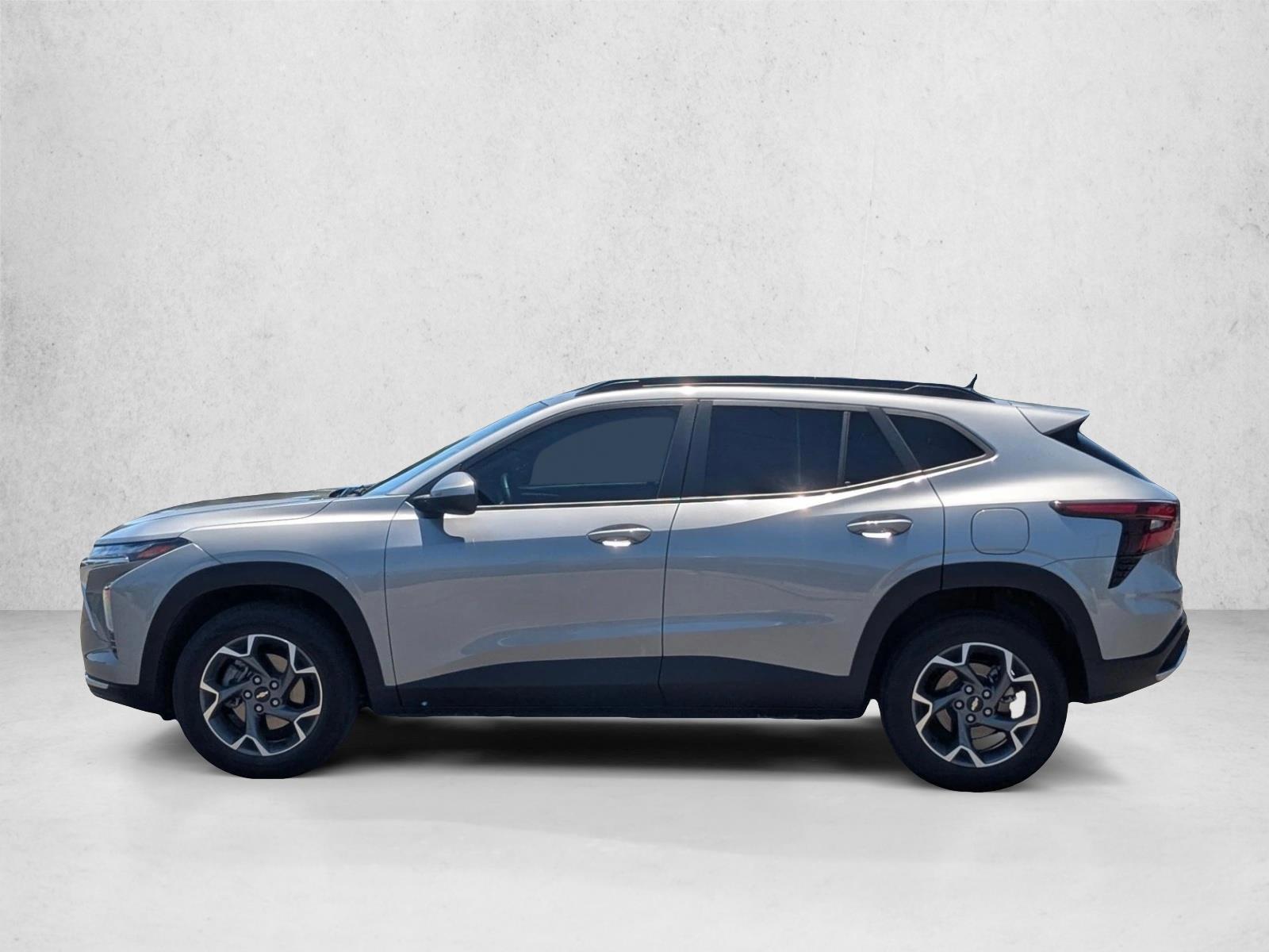 Thumbnail: 2024 Chevrolet Trax - 2