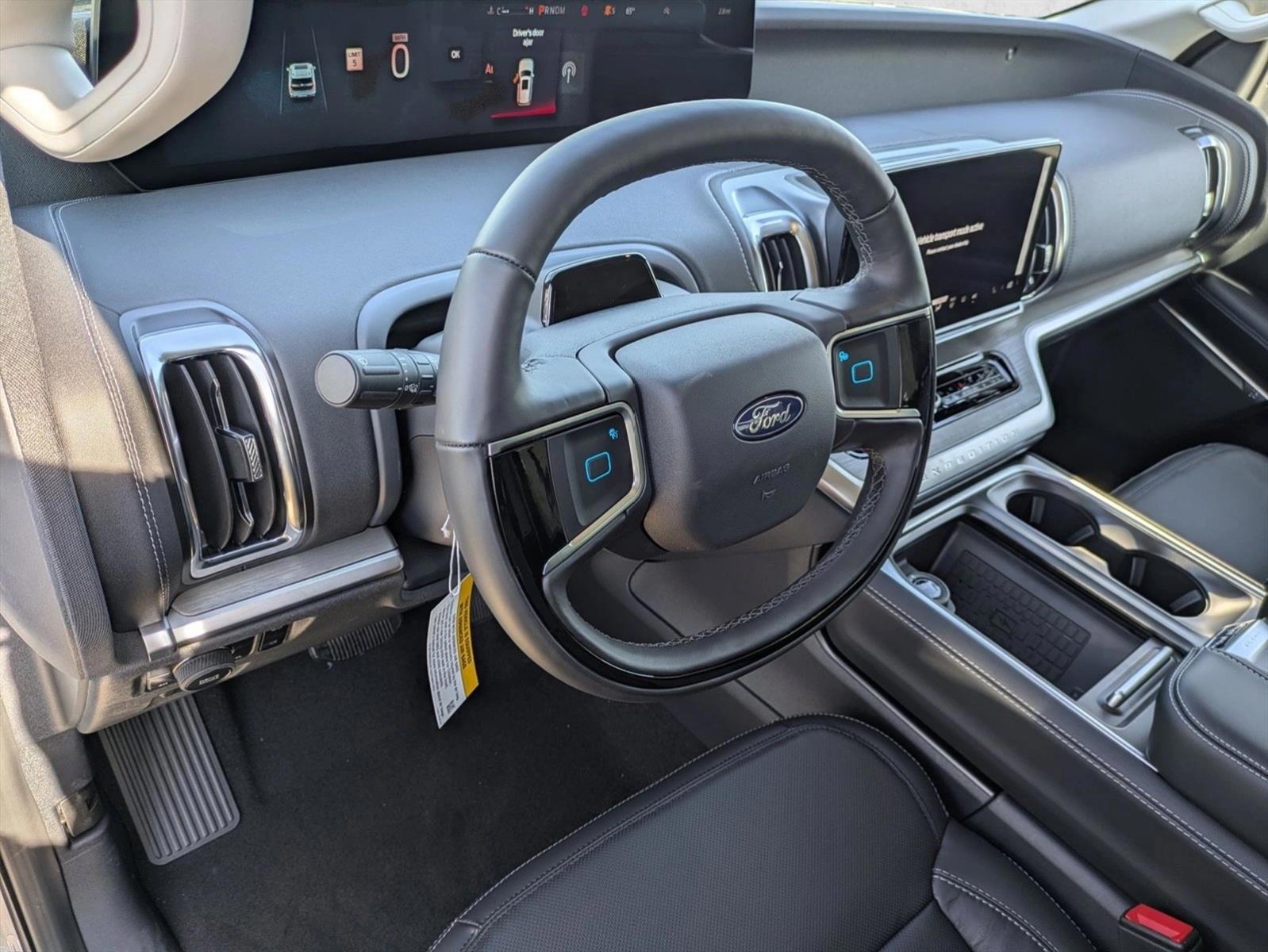 Thumbnail: 2025 Ford Expedition - 3