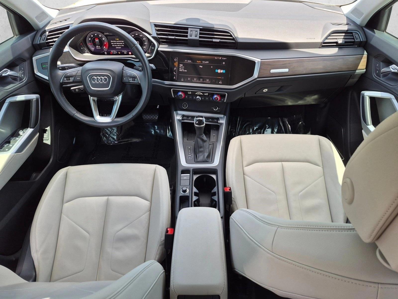 Thumbnail: 2021 Audi Q3 - 3