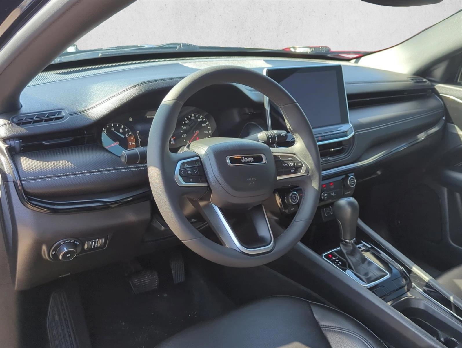 Thumbnail: 2022 Jeep Compass - 3