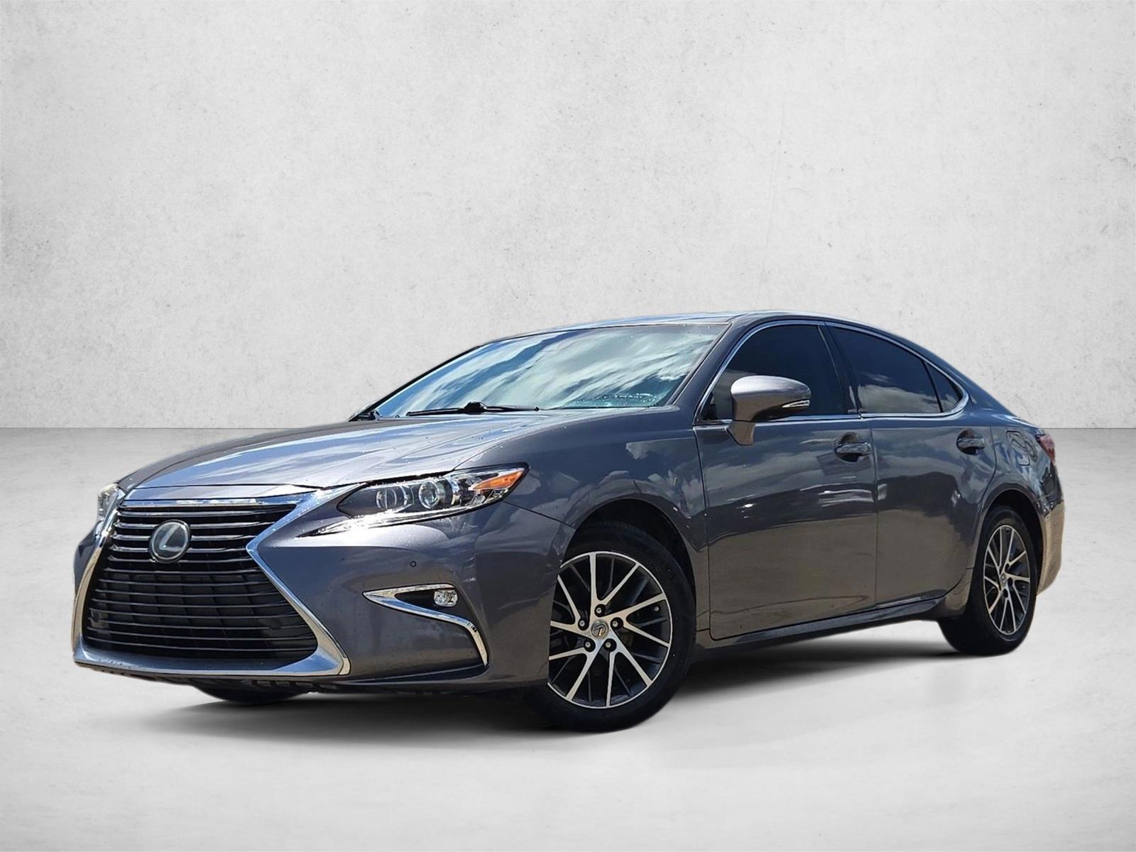 Thumbnail: 2017 Lexus ES - 1