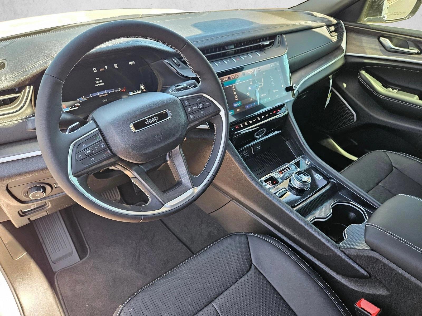 Thumbnail: 2026 Jeep Grand Cherokee L - 3