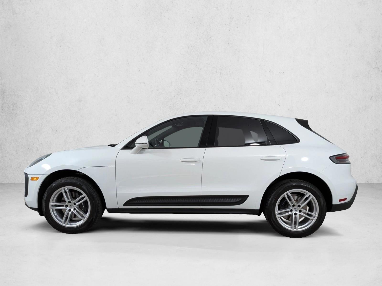 Thumbnail: 2025 Porsche Macan - 2