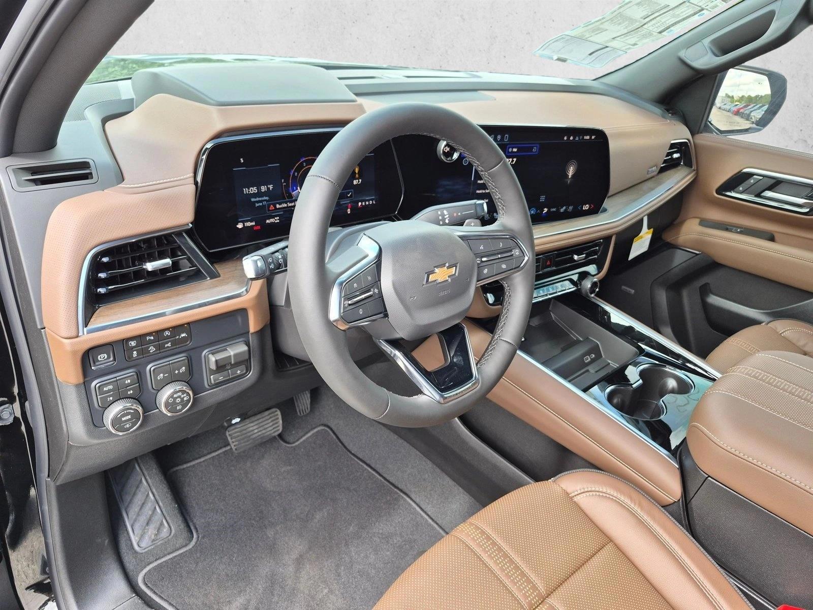 Thumbnail: 2026 Chevrolet Suburban - 3