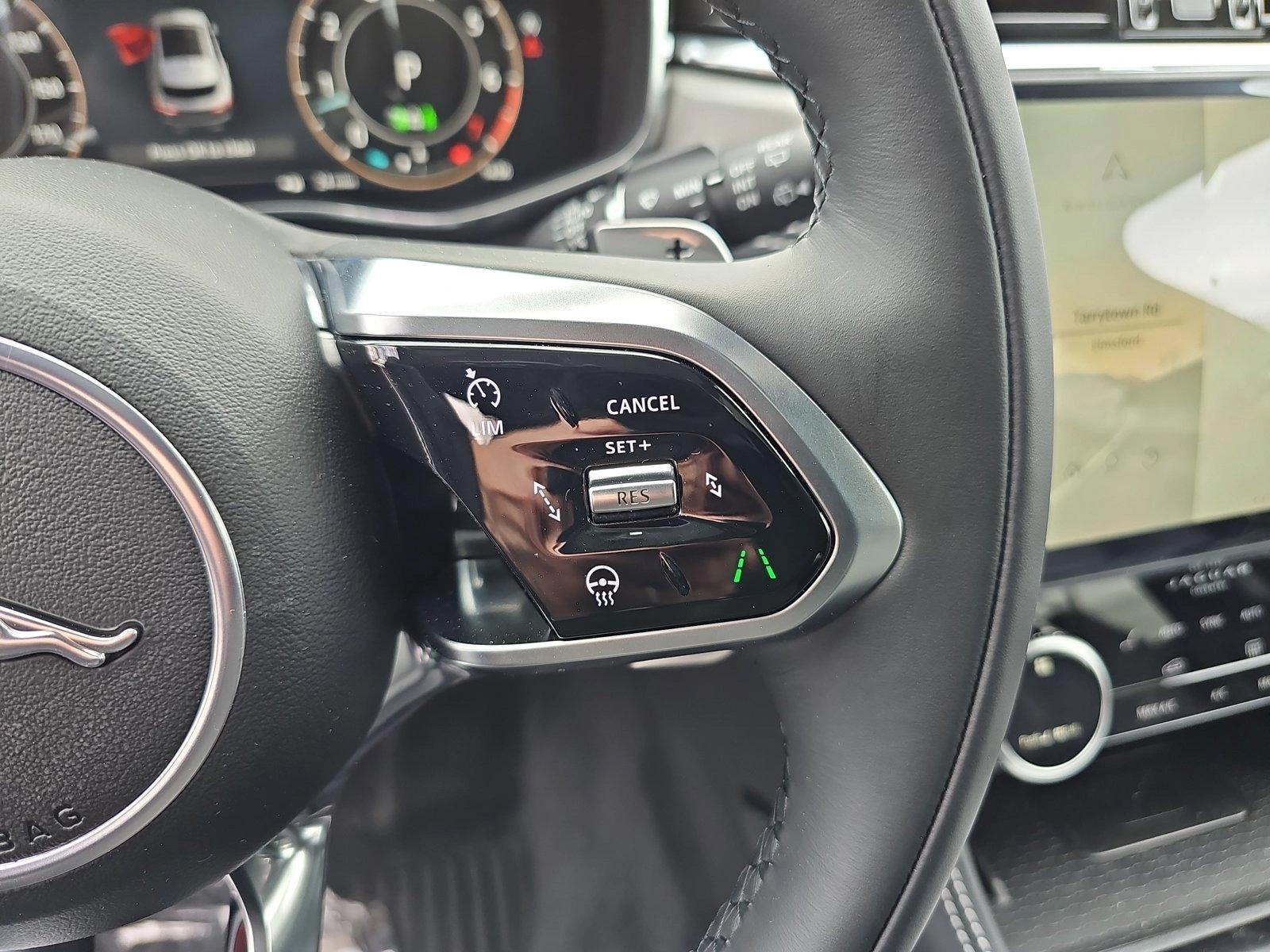 2026 Jaguar F-Pace R-Dynamic S - Photo 20