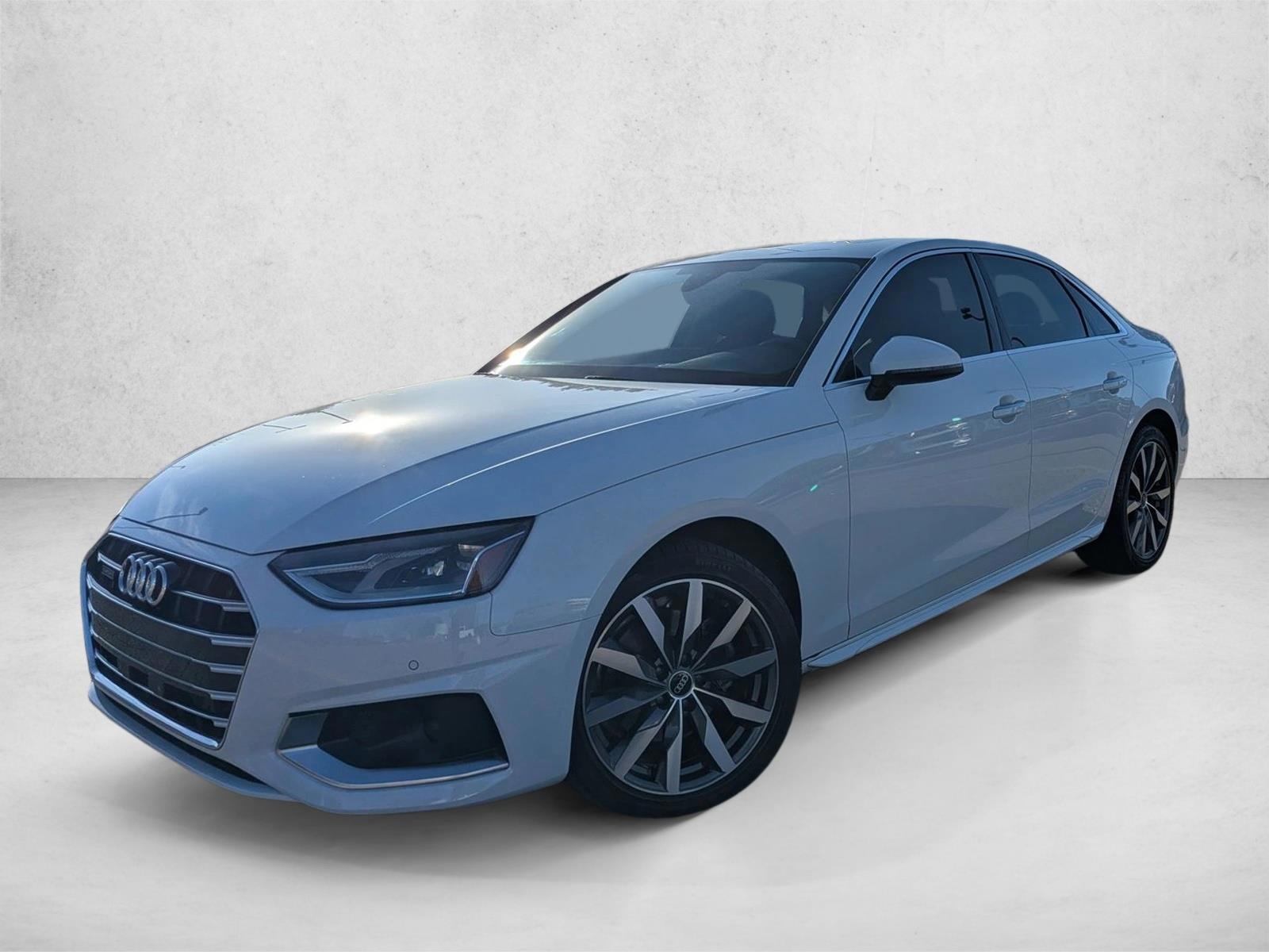 2021 Audi A4 40 quattro S tronic Premium's photo