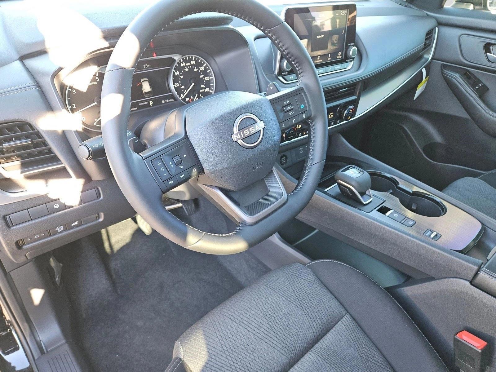 Thumbnail: 2026 Nissan Rogue - 3